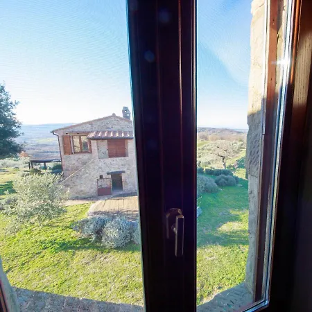 مزرعة للإقامة Poggio Monte ساتورنيا