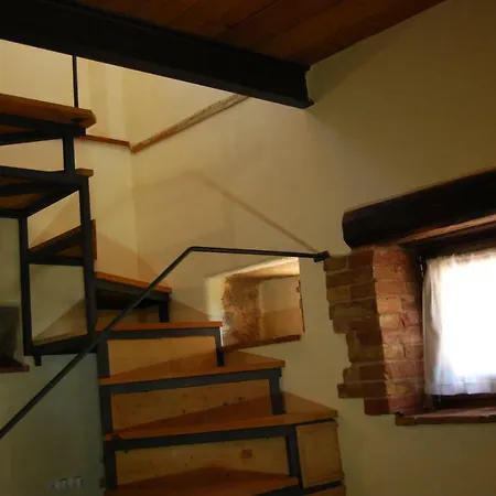 مزرعة للإقامة Poggio Monte *