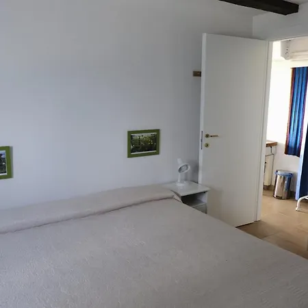 مزرعة للإقامة Poggio Monte *