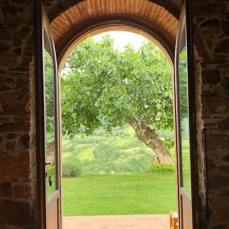 Poggio Monte مزرعة للإقامة