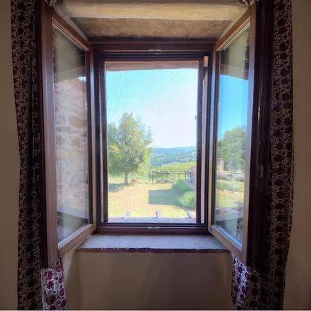 Poggio Monte مزرعة للإقامة ساتورنيا